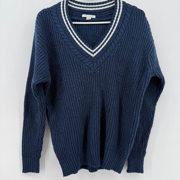 AE American Eagle 90s Y2K V-neck navy blue preppy chunky knit sweater Small - Picture 1 of 11